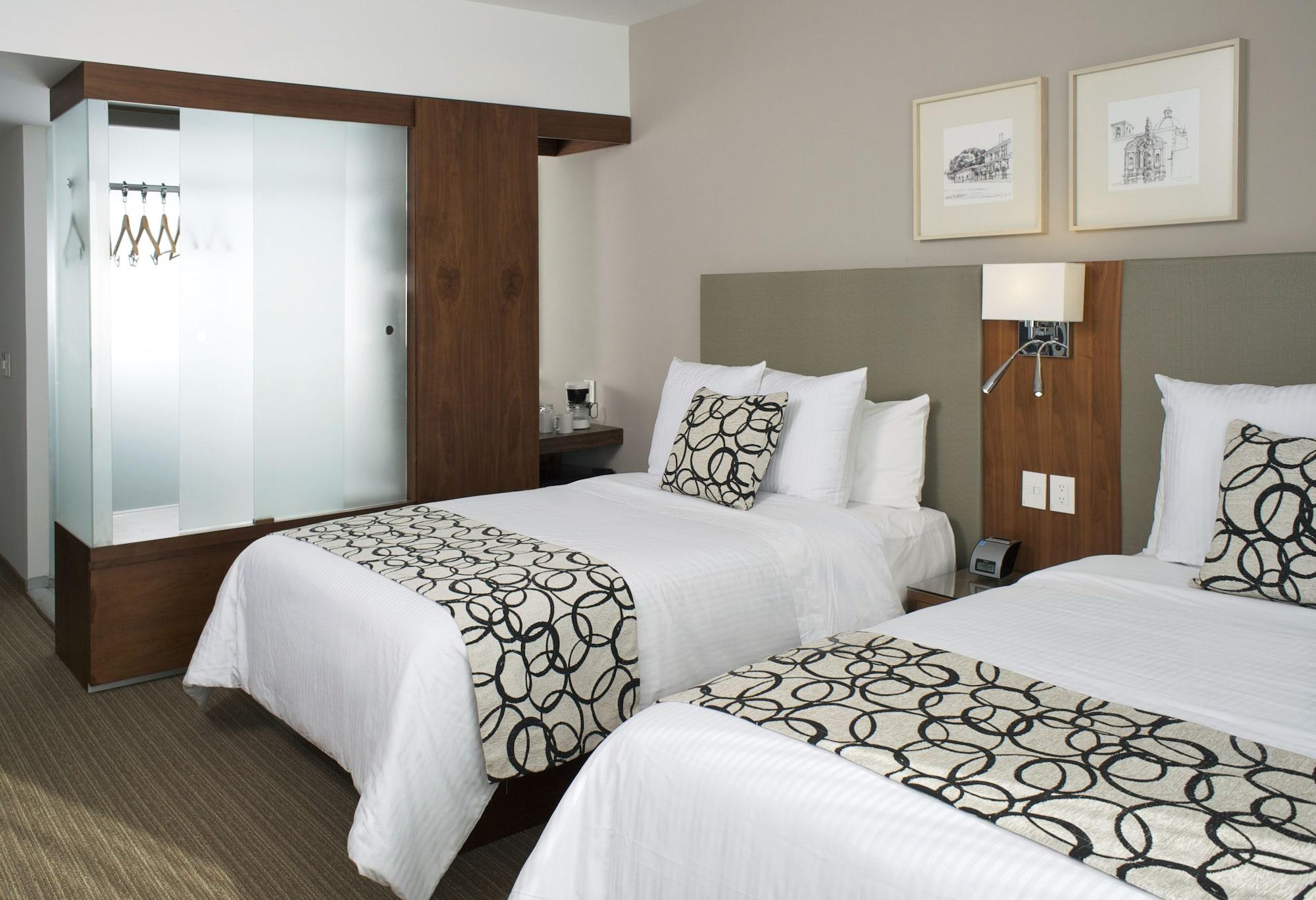 Miranda 克雷塔罗尊贵卡撒旅馆酒店 外观 照片 A typical room at the Westin